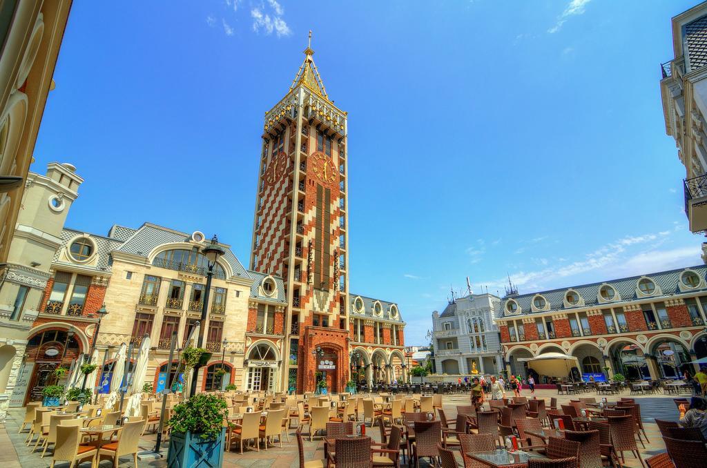 Holiday House Batumi Exteriör bild